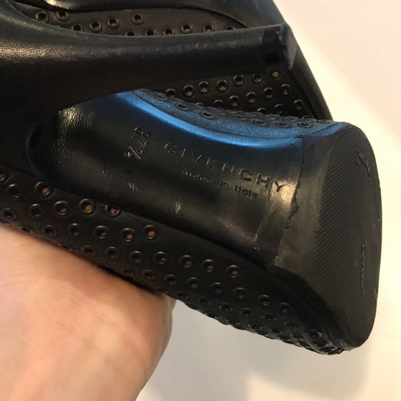 GIVENCHY  booties - Picture 6 of 8